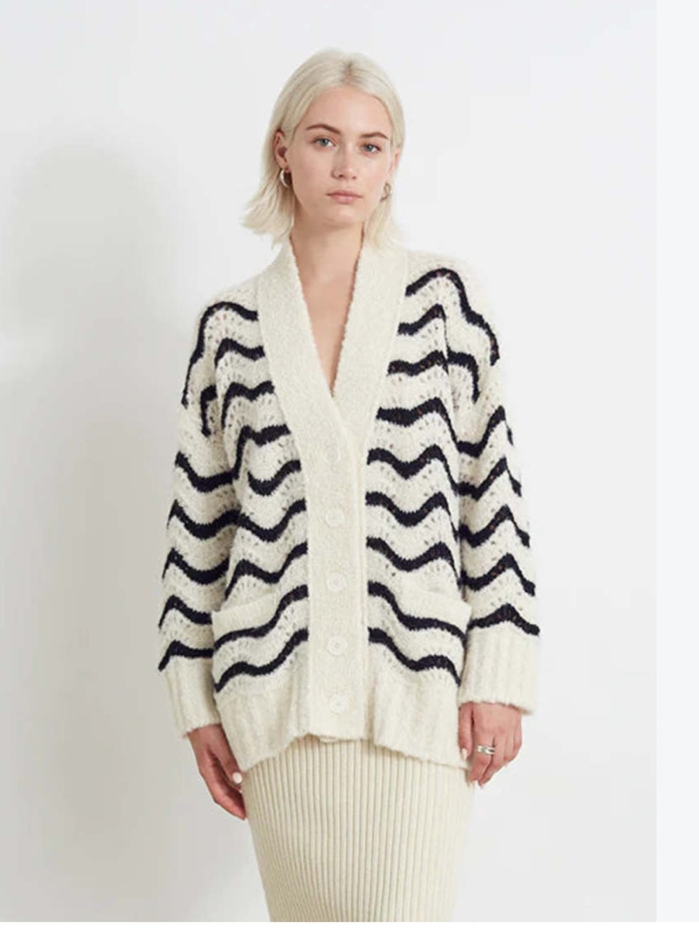 Ivory & Black Wave-Stripe Shawl-Collar Cardigan